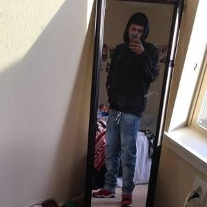 Meet your Posher, Damian